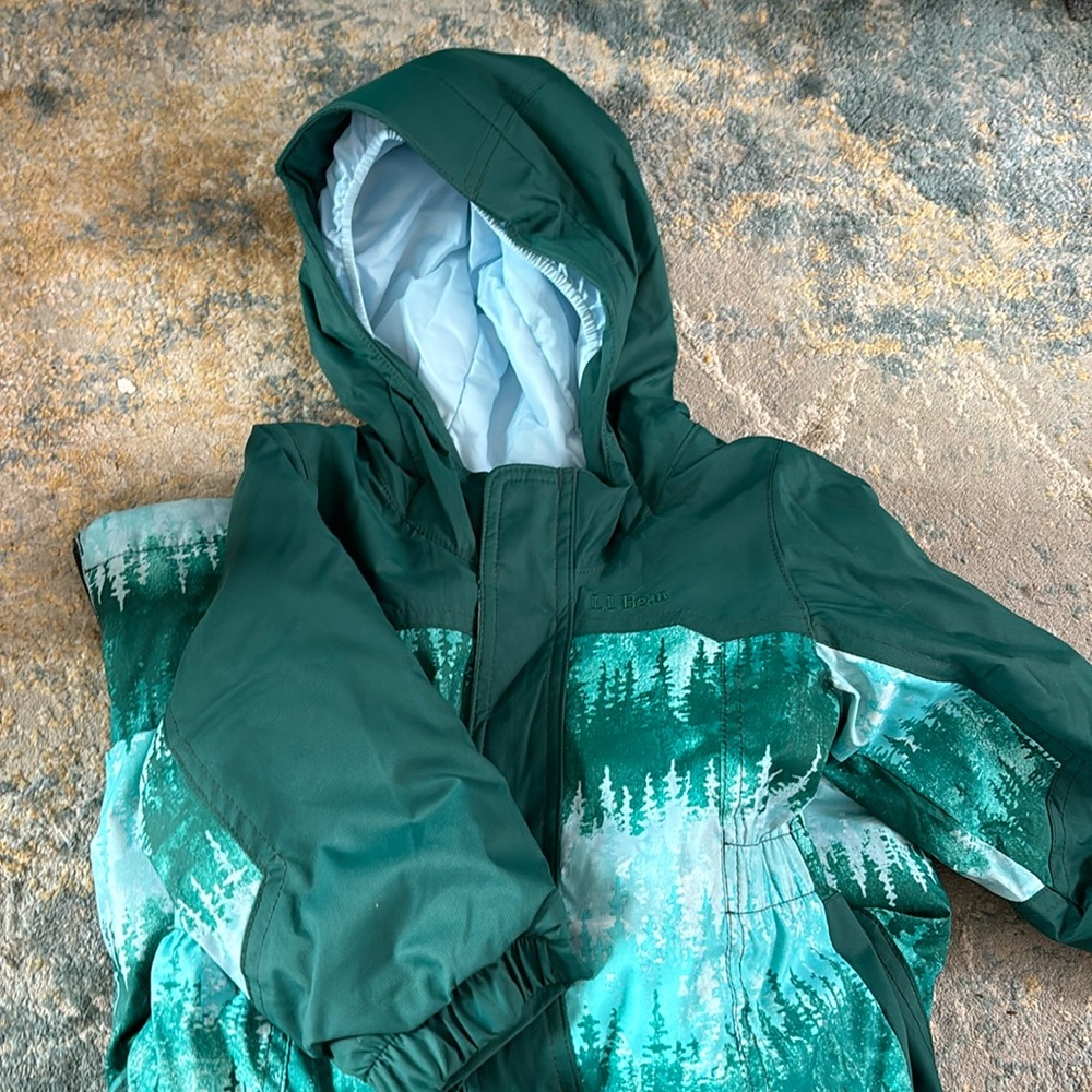 LL Bean Snowsuit. Like new. 12-18m